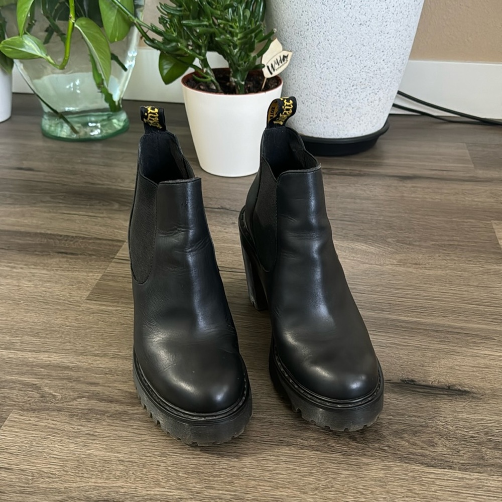 Dr. Marten Chelsea Booties
